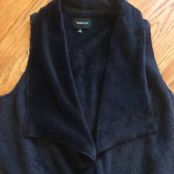 Takara girls XL Black Open Front Vest - Picture 3 of 6